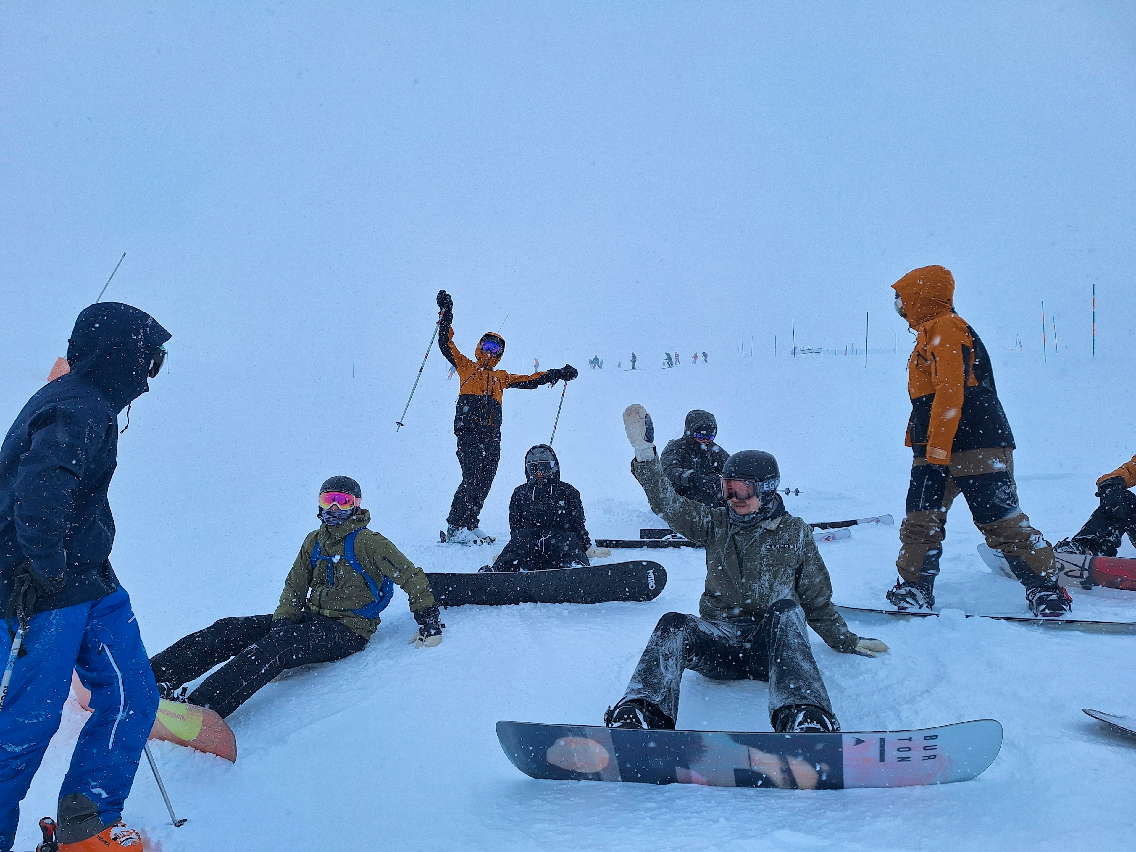 travelling group img